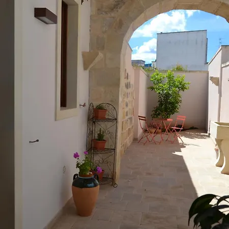 Corte Curatolo Feriehus