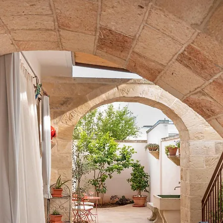 Corte Curatolo Apartment Martano